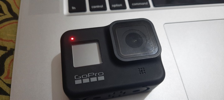 When am trying to power on gopro 8, its showing red solid light, but not  getting on, even battery is full charged.. Please let me know what error is  that..